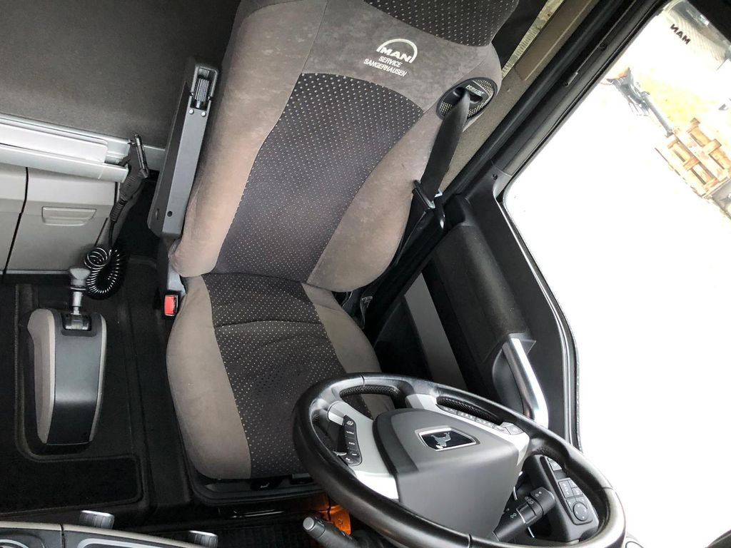 Тягач MAN TGX 41.640 8x4 Euro 6,Schwerlast 250t: фото 19 Тягач MAN TGX 41.640 8x4 Euro 6,Schwerlast 250t: фото 19