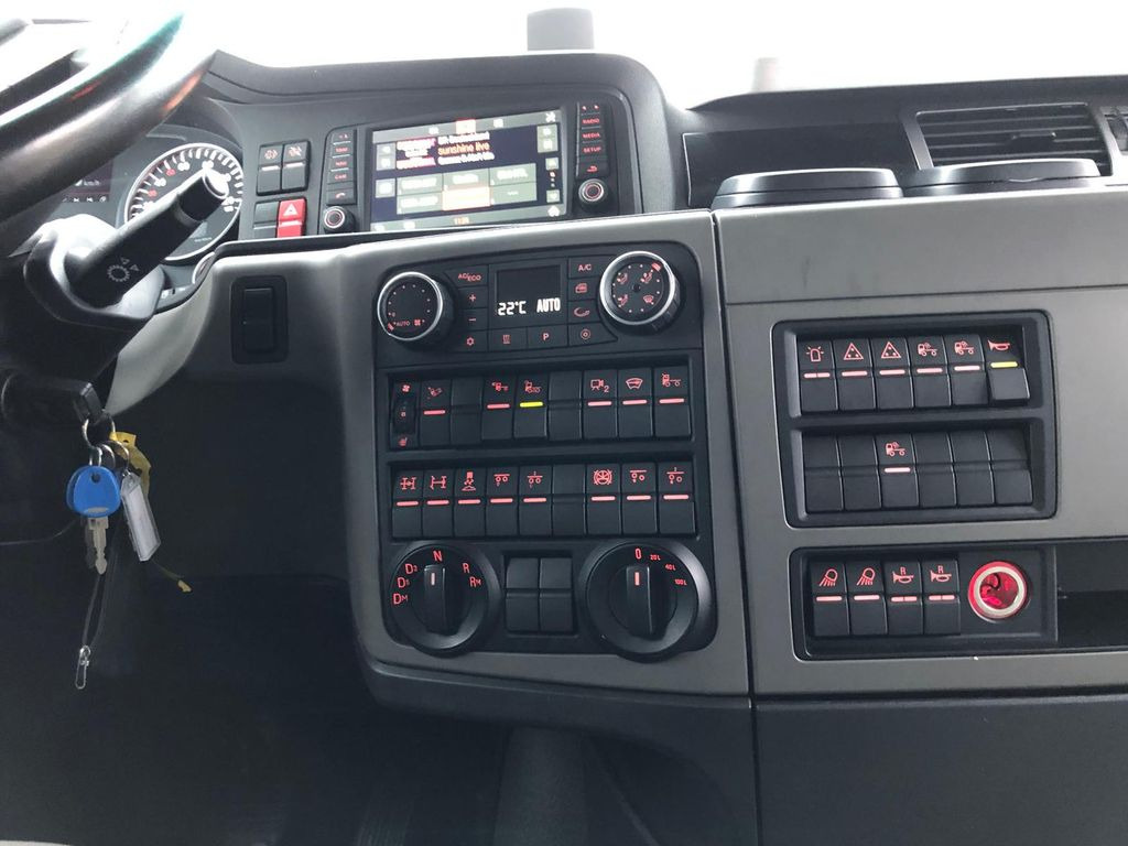 Тягач MAN TGX 41.640 8x4 Euro 6,Schwerlast 250t: фото 16 Тягач MAN TGX 41.640 8x4 Euro 6,Schwerlast 250t: фото 16