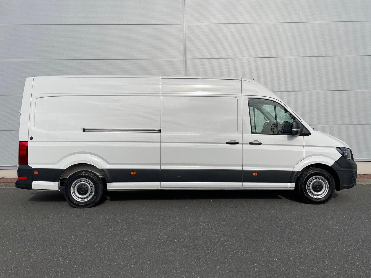 Volkswagen Crafter Kasten 35 L4H3 KAMERA KLIMA SITZHZ DAB - Пассажирский фургон: фото 5 Volkswagen Crafter Kasten 35 L4H3 KAMERA KLIMA SITZHZ DAB - Пассажирский фургон: фото 5