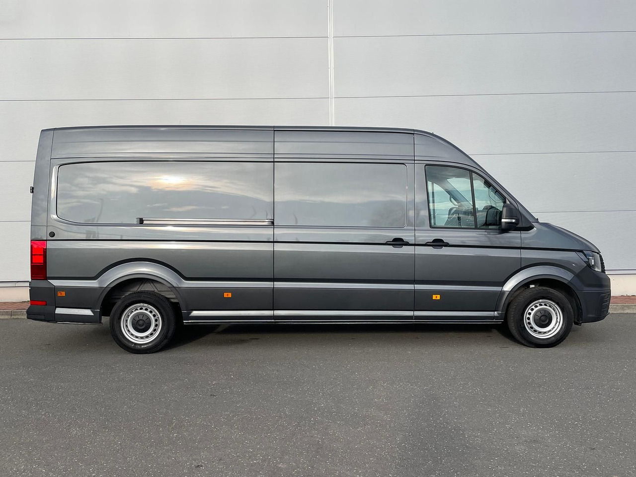 Volkswagen Crafter Kasten 35 L4H3 PDC DAB KAMERA KLIMA MFL - Пассажирский фургон: фото 5 Volkswagen Crafter Kasten 35 L4H3 PDC DAB KAMERA KLIMA MFL - Пассажирский фургон: фото 5