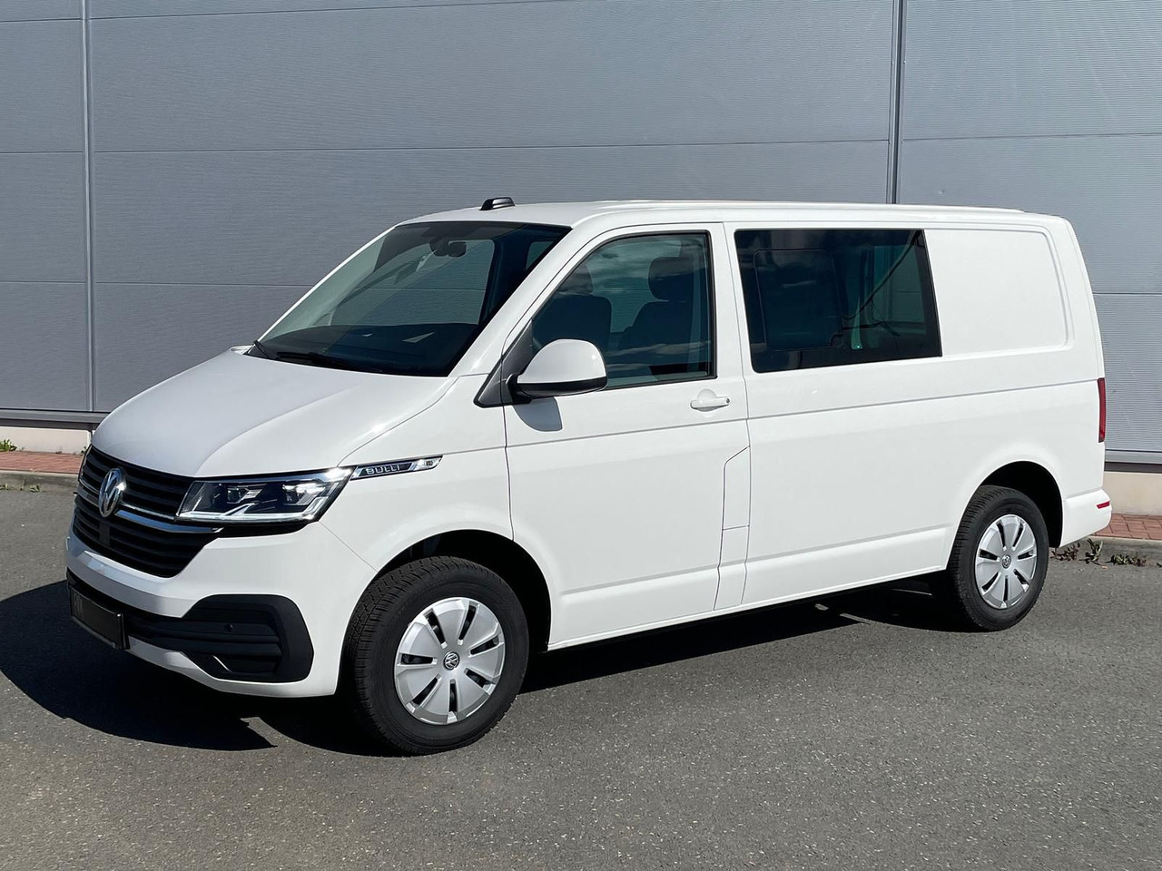 Volkswagen T6.1 Transporter Kasten 4M ACC PDC KAMERA STANDH - Пассажирский фургон: фото 1 Volkswagen T6.1 Transporter Kasten 4M ACC PDC KAMERA STANDH - Пассажирский фургон: фото 1
