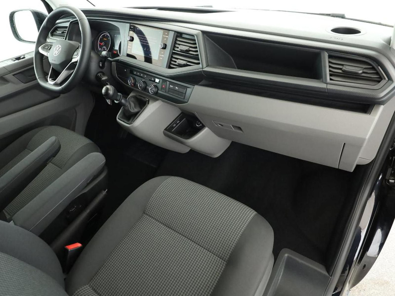 Volkswagen T6.1 Transporter Kombi KR STANDHZ LED ACC NAVI - Пассажирский фургон: фото 3 Volkswagen T6.1 Transporter Kombi KR STANDHZ LED ACC NAVI - Пассажирский фургон: фото 3