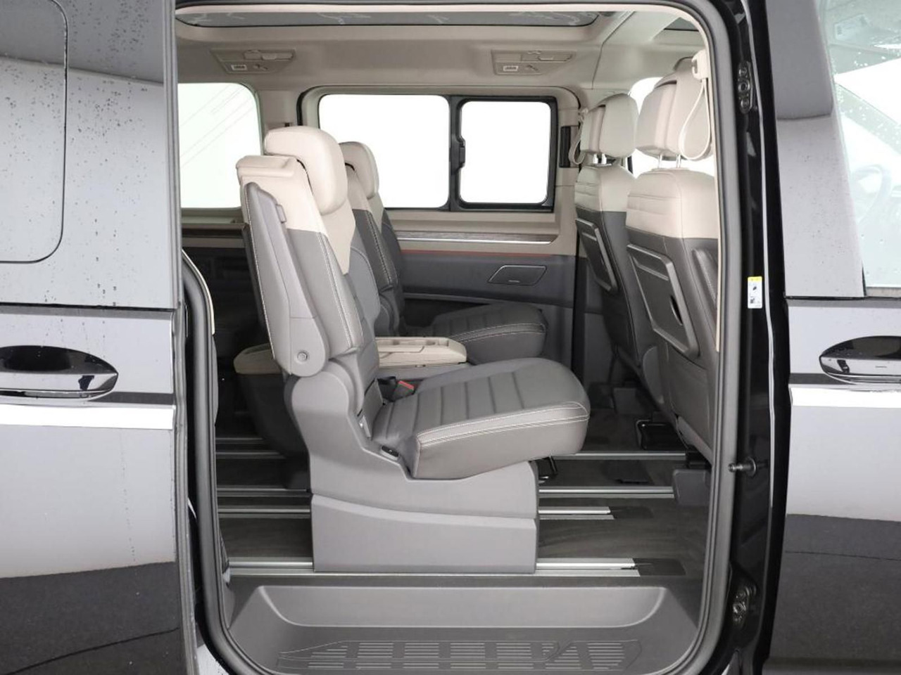 Пассажирский фургон Volkswagen T7 Multivan Style eHybrid LR 4MOTION AHK ACC: фото 7