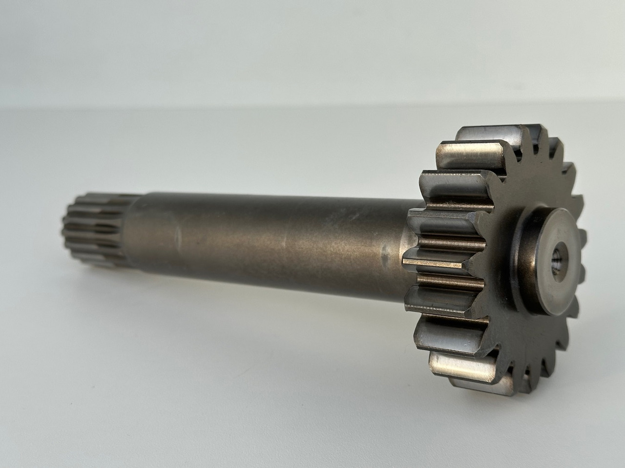 Liebherr Antriebswelle ID-Nr.90214406. FAT400P130. R926-1715, R930-1716, R934-1550, R936 K-LC, R936 K-NLC, R936 K-SLC, R938-1650. #90214406.25.01# - Бортовой редуктор для Строительной техники: фото 2 Liebherr Antriebswelle ID-Nr.90214406. FAT400P130. R926-1715, R930-1716, R934-1550, R936 K-LC, R936 K-NLC, R936 K-SLC, R938-1650. #90214406.25.01# - Бортовой редуктор для Строительной техники: фото 2