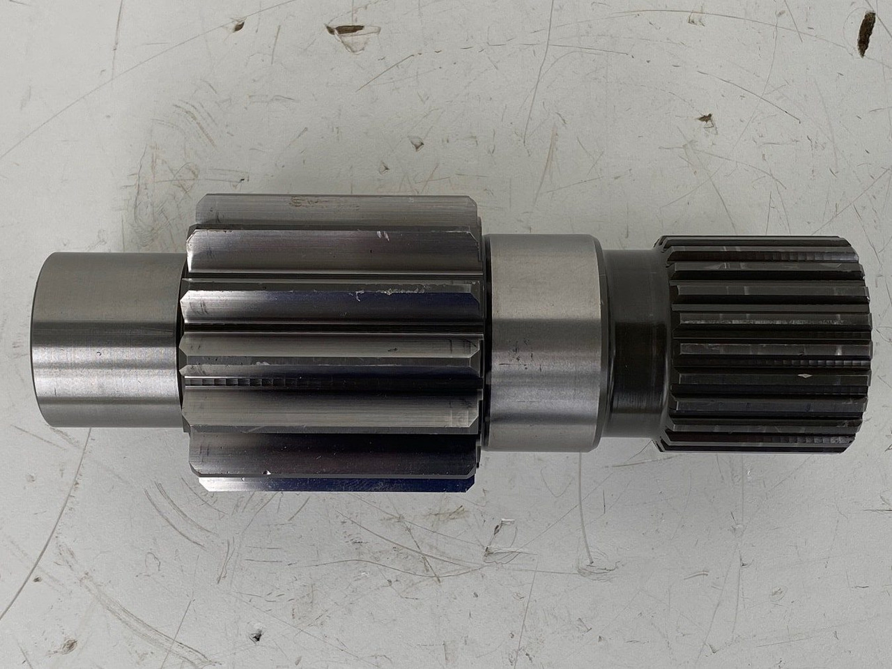 Liebherr Antriebswelle ID-Nr.968458701. FAT450F527, FAT450E510, FAT450E542, FAT450F550, FAT450E504, FAT450E505. #AN100502# - Приводный вал для Строительной техники: фото 3 Liebherr Antriebswelle ID-Nr.968458701. FAT450F527, FAT450E510, FAT450E542, FAT450F550, FAT450E504, FAT450E505. #AN100502# - Приводный вал для Строительной техники: фото 3