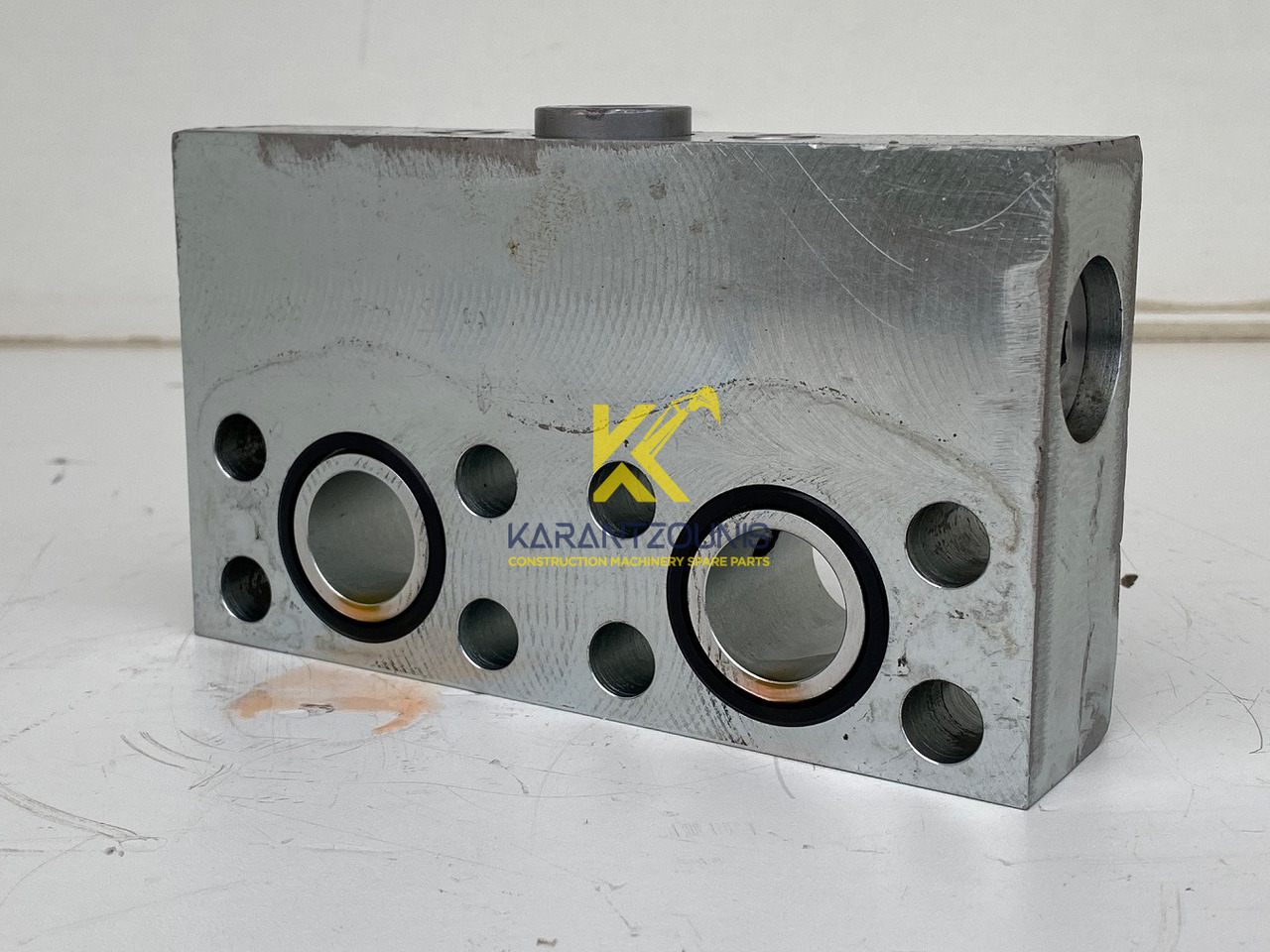 Liebherr Dämpfungsventil ID-Nr.10121777. P924 COMP, P926, R926, R916, R922, R924 COMP, R924, R926 COMP, R926, R930, R936, R946, R950 T, R960 T. #DÄ27652# - Поворотный редуктор для Экскаваторов: фото 3 Liebherr Dämpfungsventil ID-Nr.10121777. P924 COMP, P926, R926, R916, R922, R924 COMP, R924, R926 COMP, R926, R930, R936, R946, R950 T, R960 T. #DÄ27652# - Поворотный редуктор для Экскаваторов: фото 3