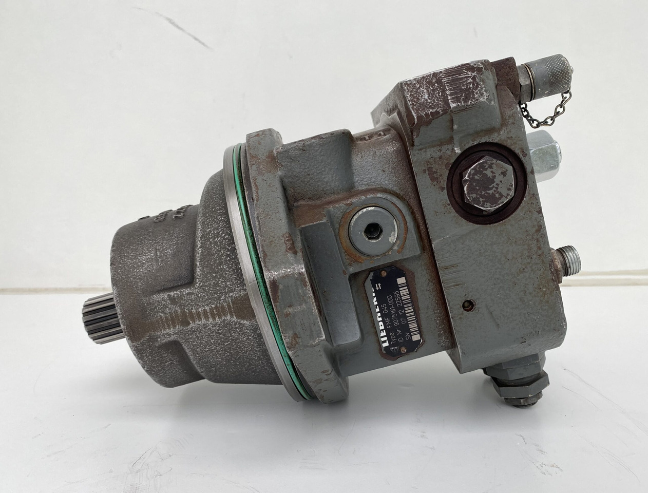 Liebherr Hydraulikeinbaumotor FMF045. ID-Nr.9075181 - ID-Nr.10125041. A309, A311, A312, A314, A316, A900, A904, A918, R313, R317, R900, R904. #22595# - Гидравлический мотор для Строительной техники: фото 1 Liebherr Hydraulikeinbaumotor FMF045. ID-Nr.9075181 - ID-Nr.10125041. A309, A311, A312, A314, A316, A900, A904, A918, R313, R317, R900, R904. #22595# - Гидравлический мотор для Строительной техники: фото 1