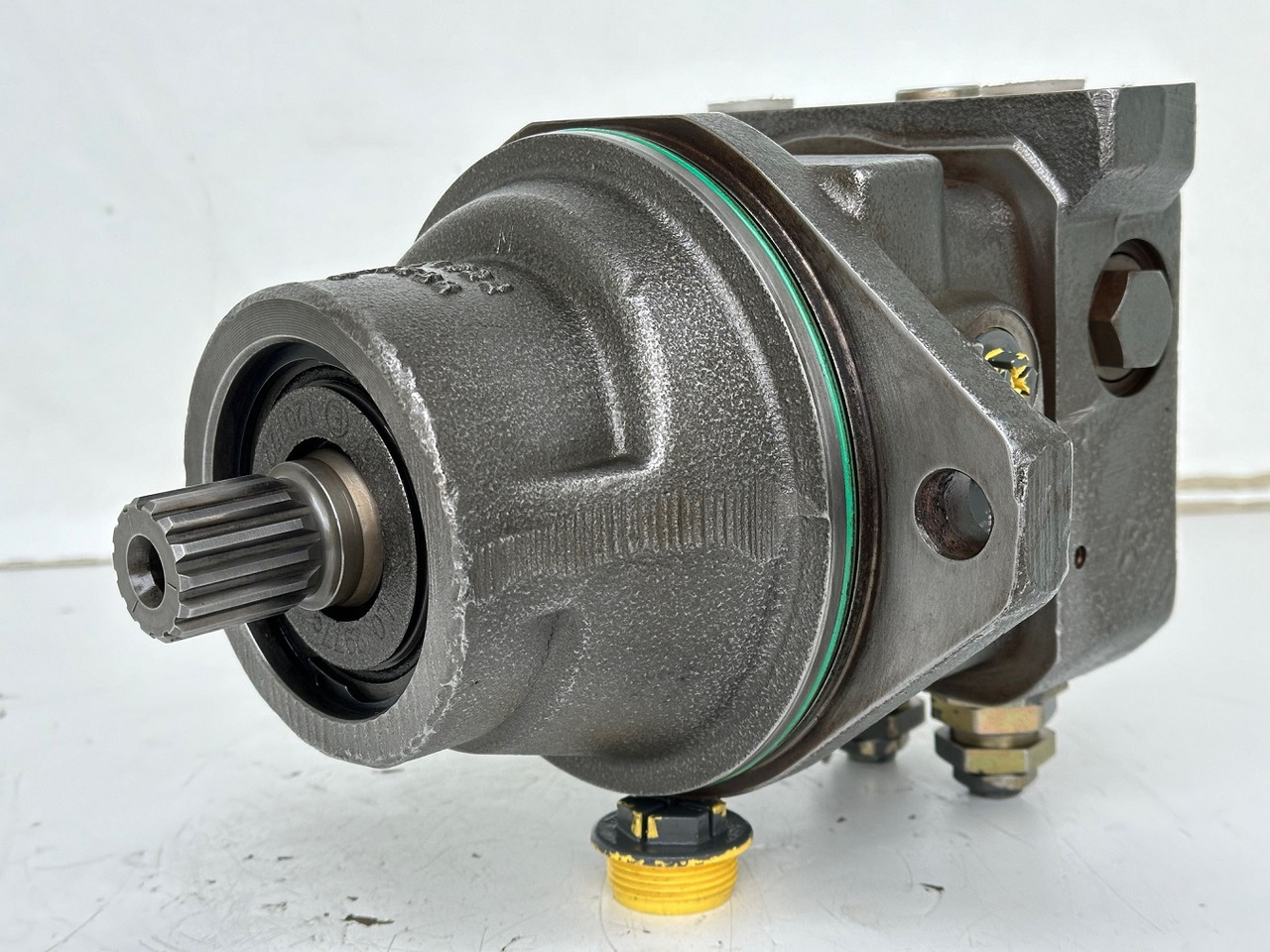 Гидравлический мотор для Строительной техники Liebherr Hydraulikeinbaumotor FMF045. ID-Nr.9075181 – ID-Nr.10125041. A309, A311, A312, A314, A316, A900, A904, A918, R313, R317, R900, R904. #JA.24375#: фото 1