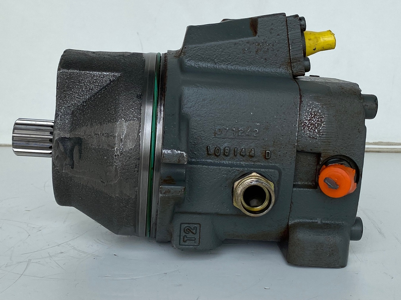 Liebherr Hydraulikeinbaumotor FMV075, ID-Nr.9073978. LOS914, LOS924, R902, R904, R912, R914, R922, R924, R924 COMP, R924 COMPA. #13038# - Гидравлический мотор для Гусеничных экскаваторов: фото 4 Liebherr Hydraulikeinbaumotor FMV075, ID-Nr.9073978. LOS914, LOS924, R902, R904, R912, R914, R922, R924, R924 COMP, R924 COMPA. #13038# - Гидравлический мотор для Гусеничных экскаваторов: фото 4