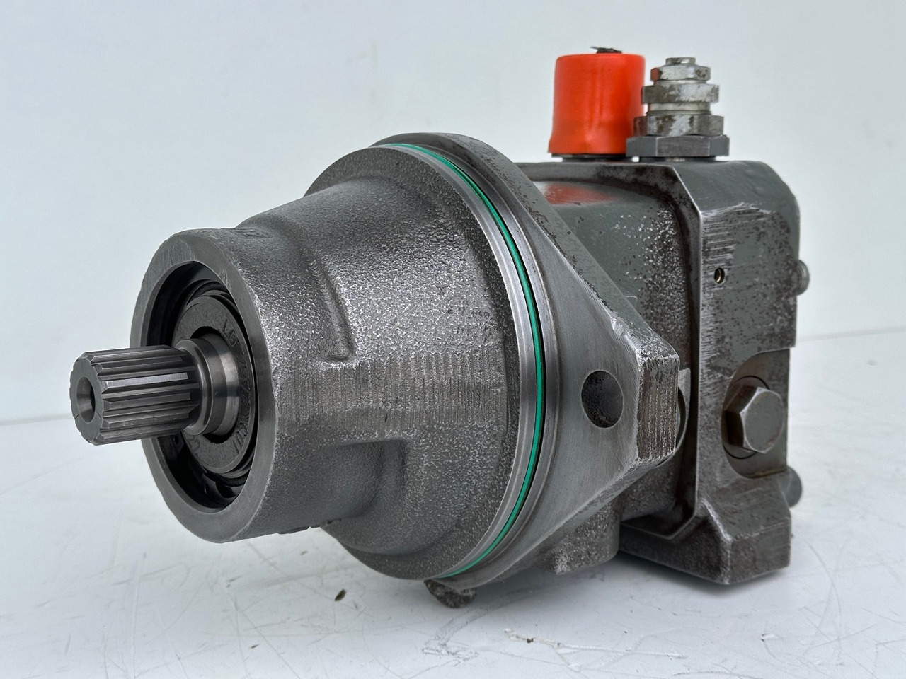 Liebherr Hydraulikeinbaumotor Typ:FMF045. ID-Nr.9075181 - ID-Nr.10125041 - ID-Nr.10125043. A309, A311, A312, A314, A316, A900, A904, A918, R313, R317, R900, R904. #10125043.39905# - Гидравлический мотор для Гусеничных экскаваторов: фото 3 Liebherr Hydraulikeinbaumotor Typ:FMF045. ID-Nr.9075181 - ID-Nr.10125041 - ID-Nr.10125043. A309, A311, A312, A314, A316, A900, A904, A918, R313, R317, R900, R904. #10125043.39905# - Гидравлический мотор для Гусеничных экскаваторов: фото 3