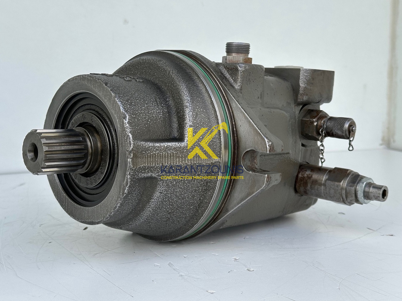 Liebherr Hydraulikeinbaumotor Typ:FMF058, ID-Nr.10122576 - ID-Nr.10145827 - ID-Nr.11371069. LOS1906, P924 COMP , R906, R906 PROTO, R916, R922, R924, R924 COMP, R926 COMP, R926 K LC. #11371069.08604# - Поворотный редуктор для Строительной техники: фото 1 Liebherr Hydraulikeinbaumotor Typ:FMF058, ID-Nr.10122576 - ID-Nr.10145827 - ID-Nr.11371069. LOS1906, P924 COMP , R906, R906 PROTO, R916, R922, R924, R924 COMP, R926 COMP, R926 K LC. #11371069.08604# - Поворотный редуктор для Строительной техники: фото 1