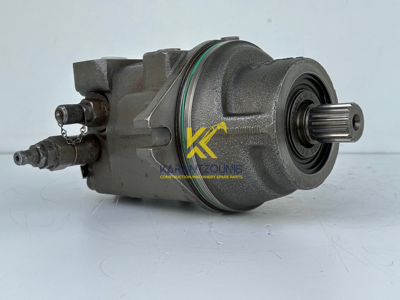 Liebherr Hydraulikeinbaumotor Typ:FMF058, ID-Nr.10122576 - ID-Nr.10145827 - ID-Nr.11371069. LOS1906, P924 COMP , R906, R906 PROTO, R916, R922, R924, R924 COMP, R926 COMP, R926 K LC. #11371069.08604# - Поворотный редуктор для Строительной техники: фото 2 Liebherr Hydraulikeinbaumotor Typ:FMF058, ID-Nr.10122576 - ID-Nr.10145827 - ID-Nr.11371069. LOS1906, P924 COMP , R906, R906 PROTO, R916, R922, R924, R924 COMP, R926 COMP, R926 K LC. #11371069.08604# - Поворотный редуктор для Строительной техники: фото 2