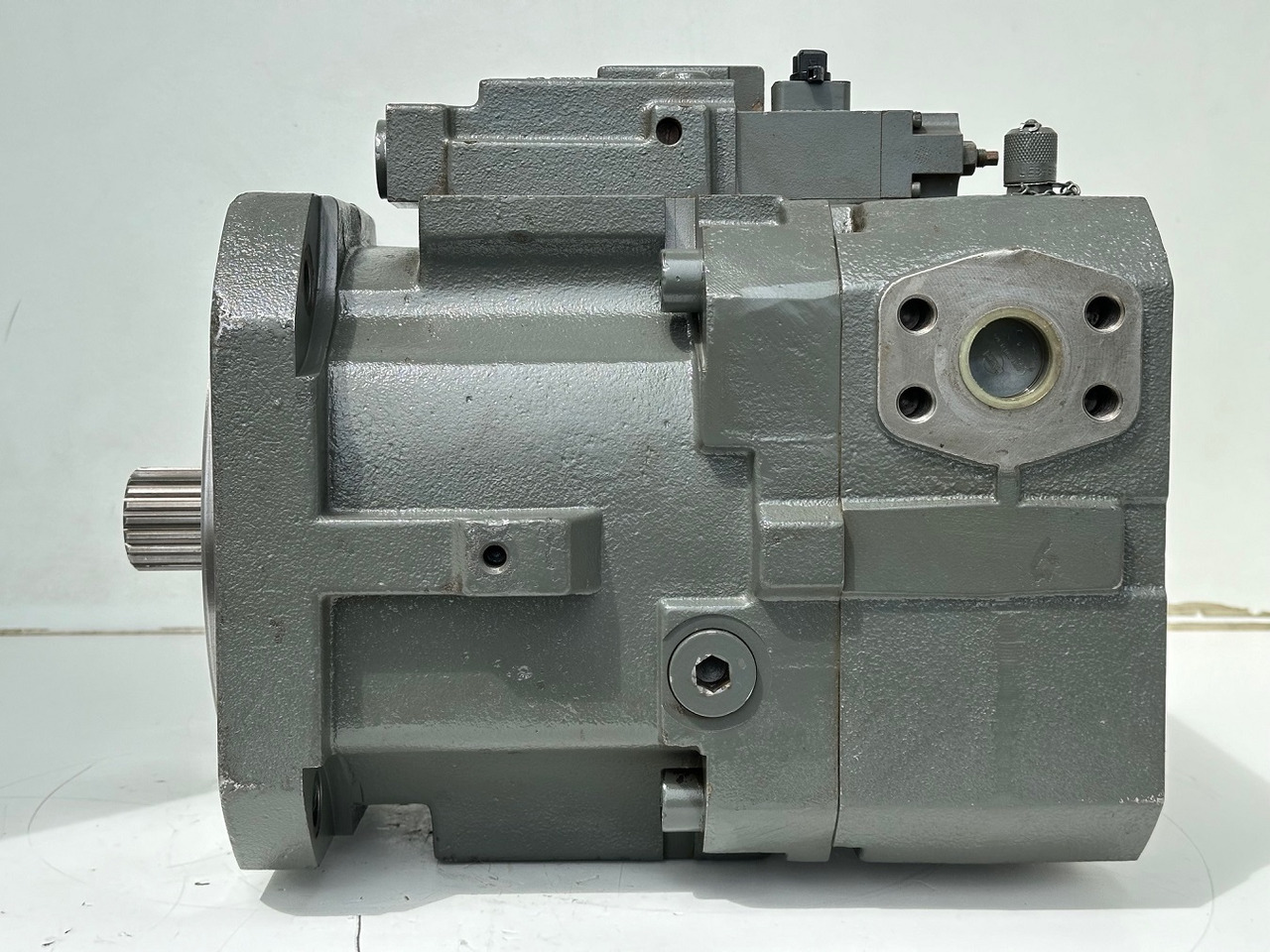 Liebherr Hydraulikverstellpumpe Typ:DPV O 165. ID-Nr.10120060 - ID-Nr.10144915. LH120 C-1103, LH120 CG-1103, LH120 M-1102. #10144915.13342# - Гидравлический насос для Колёсных экскаваторов: фото 4 Liebherr Hydraulikverstellpumpe Typ:DPV O 165. ID-Nr.10120060 - ID-Nr.10144915. LH120 C-1103, LH120 CG-1103, LH120 M-1102. #10144915.13342# - Гидравлический насос для Колёсных экскаваторов: фото 4