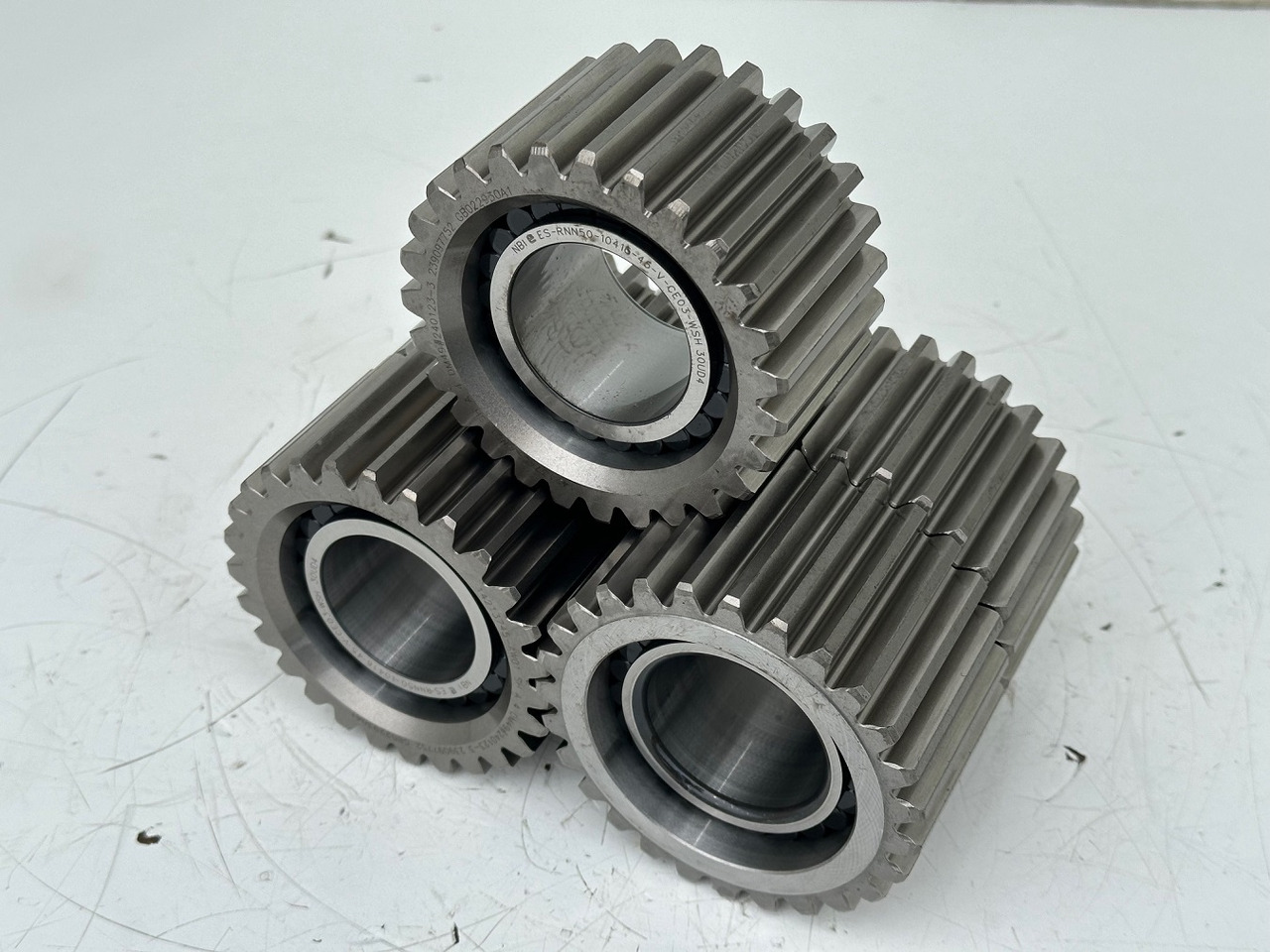 Liebherr Planetenrad ID-Nr.90204951. FAT325P114 - FAT325P115 - FAT325P119. A924,LH30,R914 COMP,R914 RAIL,LOS914,LOS920,R918,R920,R922. #14213745.20.01# - Бортовой редуктор для Строительной техники: фото 1 Liebherr Planetenrad ID-Nr.90204951. FAT325P114 - FAT325P115 - FAT325P119. A924,LH30,R914 COMP,R914 RAIL,LOS914,LOS920,R918,R920,R922. #14213745.20.01# - Бортовой редуктор для Строительной техники: фото 1