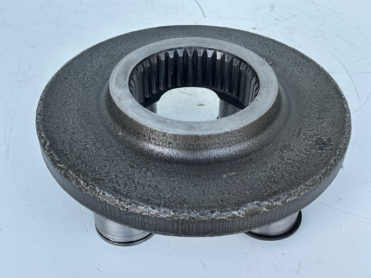 Liebherr Planetenträger ID-Nr.90006116. SAT325/274 - SAT325/294. R936, R940, R946, R950, RZG390. #90006116.FR.40254# - Поворотный редуктор для Гусеничных экскаваторов: фото 4 Liebherr Planetenträger ID-Nr.90006116. SAT325/274 - SAT325/294. R936, R940, R946, R950, RZG390. #90006116.FR.40254# - Поворотный редуктор для Гусеничных экскаваторов: фото 4