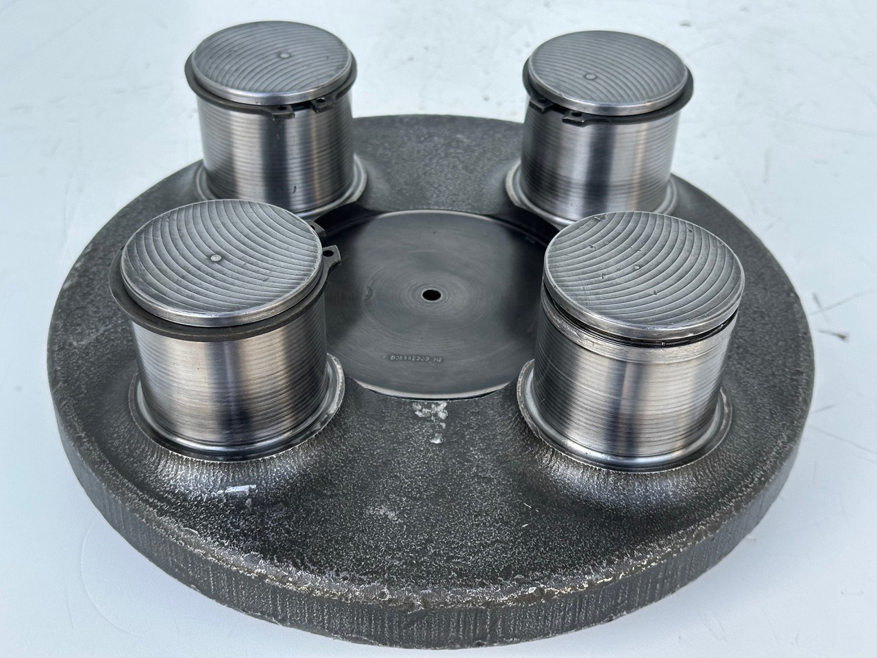 Liebherr Planetenträger ID-Nr.90006116. SAT325/274 - SAT325/294. R936, R940, R946, R950, RZG390. #90006116.FR.40254# - Поворотный редуктор для Гусеничных экскаваторов: фото 1 Liebherr Planetenträger ID-Nr.90006116. SAT325/274 - SAT325/294. R936, R940, R946, R950, RZG390. #90006116.FR.40254# - Поворотный редуктор для Гусеничных экскаваторов: фото 1