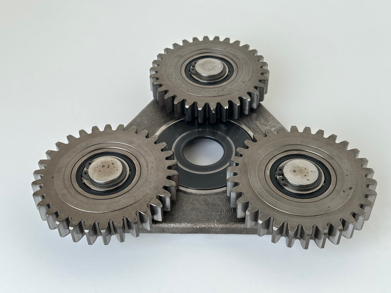 Liebherr Planetenträger ID-Nr.90214931 mit Planetenräder ID-Nr.90214506 - ID-Nr.90214414. FAT400P130. LOS926, R926, R930, R934, R936, R938. #PL.PL.25.01# - Бортовой редуктор для Гусеничных экскаваторов: фото 1 Liebherr Planetenträger ID-Nr.90214931 mit Planetenräder ID-Nr.90214506 - ID-Nr.90214414. FAT400P130. LOS926, R926, R930, R934, R936, R938. #PL.PL.25.01# - Бортовой редуктор для Гусеничных экскаваторов: фото 1