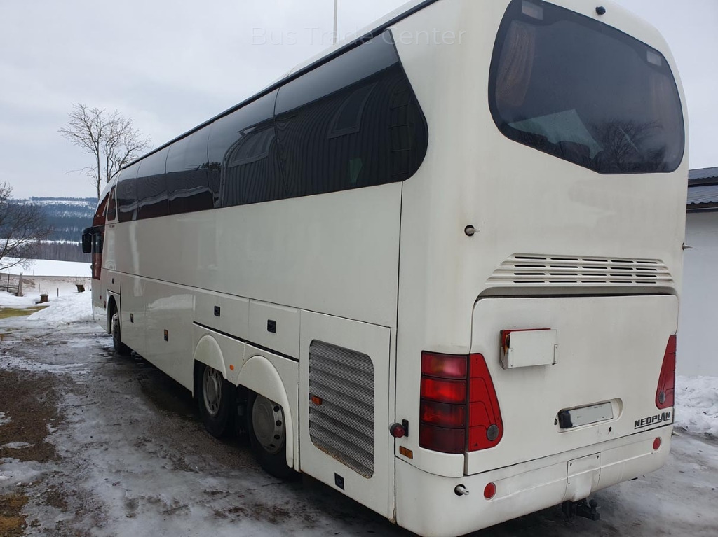 NEOPLAN STARLINER N516/3 SHDH - Туристический автобус: фото 3 NEOPLAN STARLINER N516/3 SHDH - Туристический автобус: фото 3