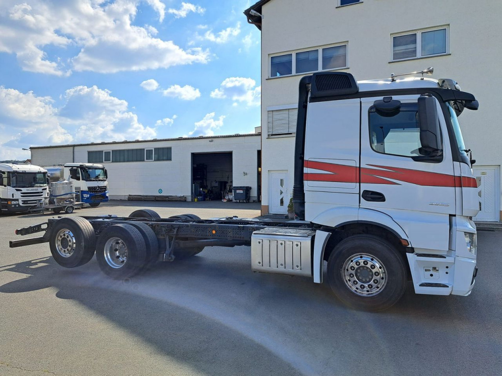 Mercedes Benz 2553 Actros 6x2 (Nr. 5804) - Грузовик-шасси: фото 1 Mercedes Benz 2553 Actros 6x2 (Nr. 5804) - Грузовик-шасси: фото 1