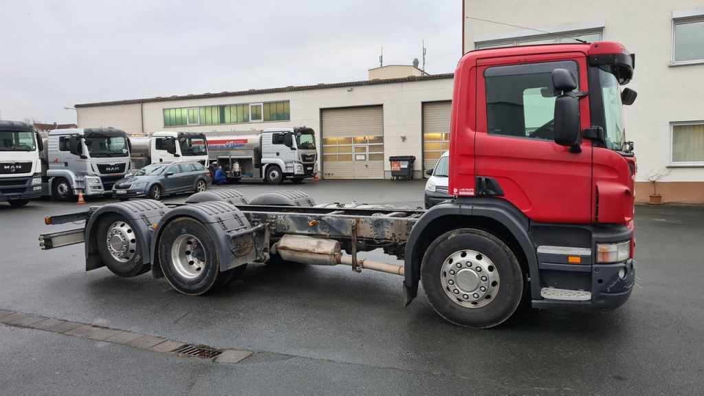 Scania P 400 6x2 RECHTSLENKER(Nr. 5018) - Грузовик-шасси: фото 1 Scania P 400 6x2 RECHTSLENKER(Nr. 5018) - Грузовик-шасси: фото 1