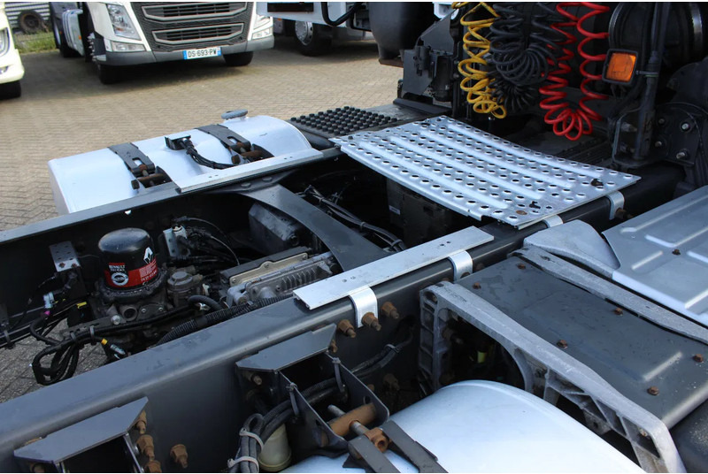 Тягач Renault T460 * RETARDER * 2 TANK *: фото 10