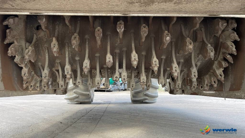 Асфальтоукладочная техника Wirtgen WR2400: фото 15 Асфальтоукладочная техника Wirtgen WR2400: фото 15