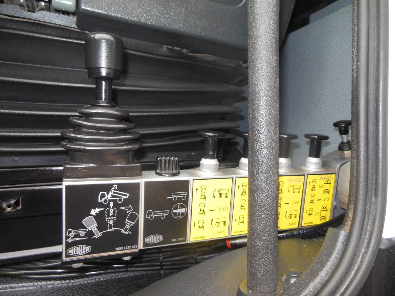 Самосвал Mercedes-Benz ACTROS 4144, 8X6, 3 PEDALE, MEILLER, BODRMATIC: фото 19