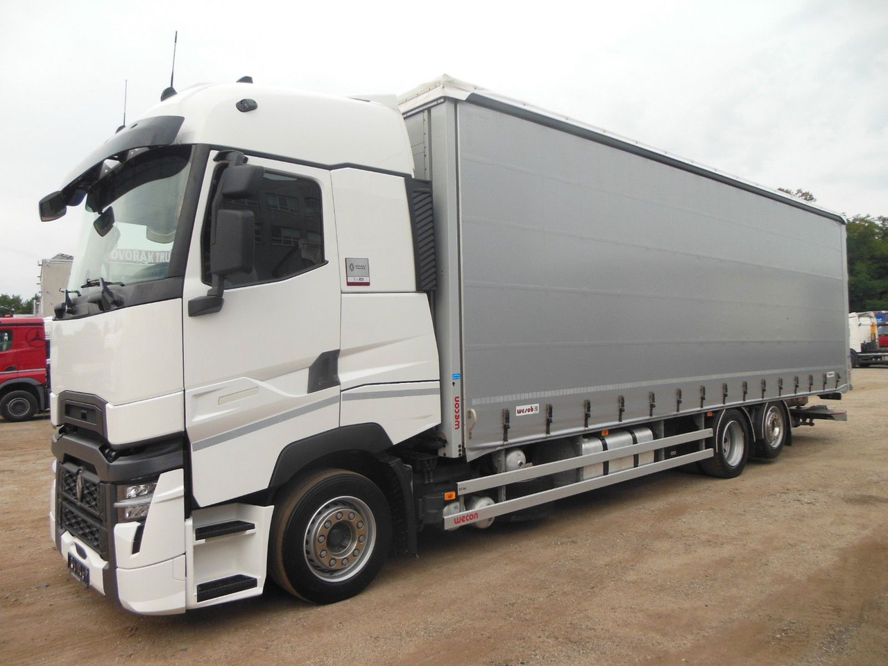 Renault T 440, 6X2, D-HOLLANDIA, 23 PALETTEN, WIE NEUE! - Тентованный грузовик: фото 1 Renault T 440, 6X2, D-HOLLANDIA, 23 PALETTEN, WIE NEUE! - Тентованный грузовик: фото 1