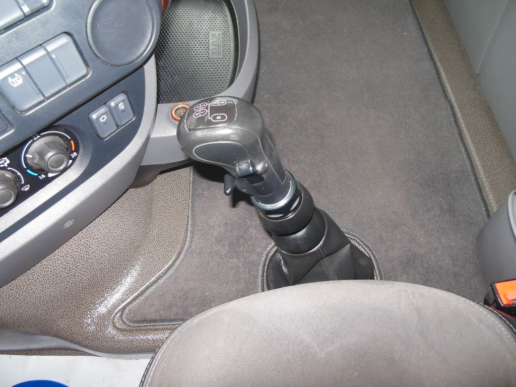 Тягач DAF XF 106.510 SSC, MANUELL, RETARDER, TOP STAND!!! DAF XF 106.510 SSC, MANUELL, RETARDER, TOP STAND!!!: фото 15