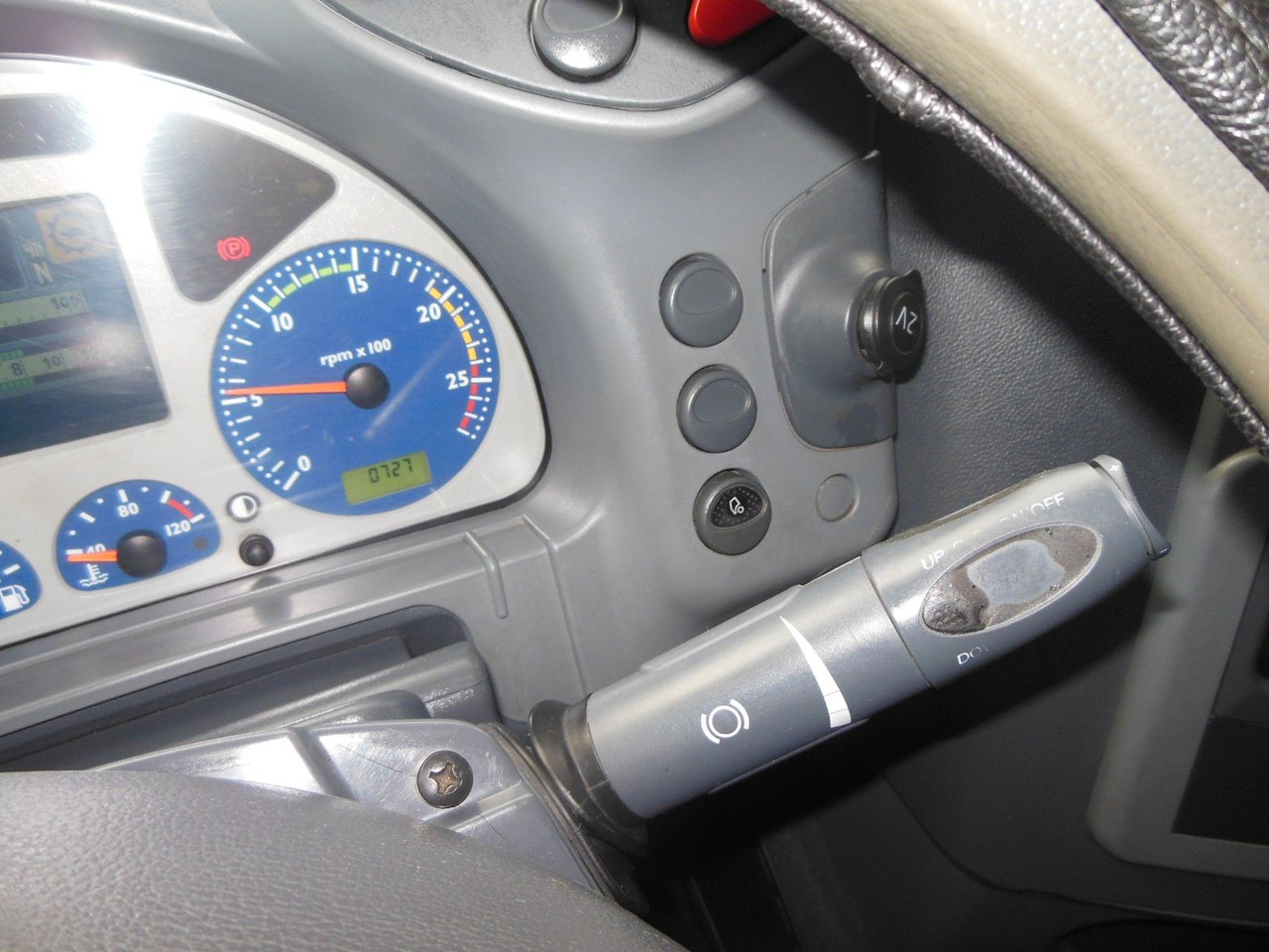 Тягач Iveco STRALIS AS 440S50, MANUELL, RETARDER, 120 TONE!!: фото 19 Тягач Iveco STRALIS AS 440S50, MANUELL, RETARDER, 120 TONE!!: фото 19