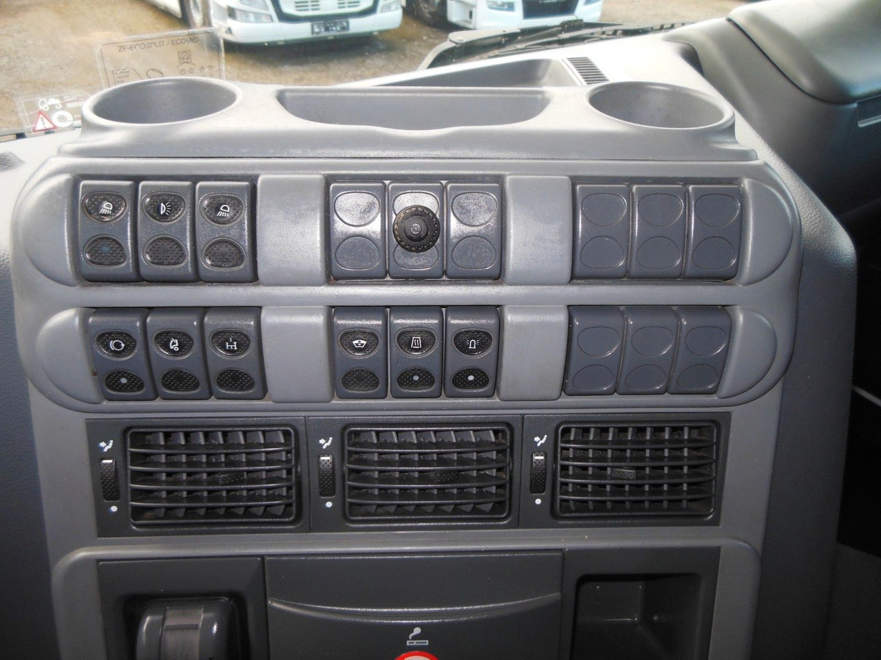 Тягач Iveco STRALIS AS 440S50, MANUELL, RETARDER, 120 TONE!!: фото 20 Тягач Iveco STRALIS AS 440S50, MANUELL, RETARDER, 120 TONE!!: фото 20