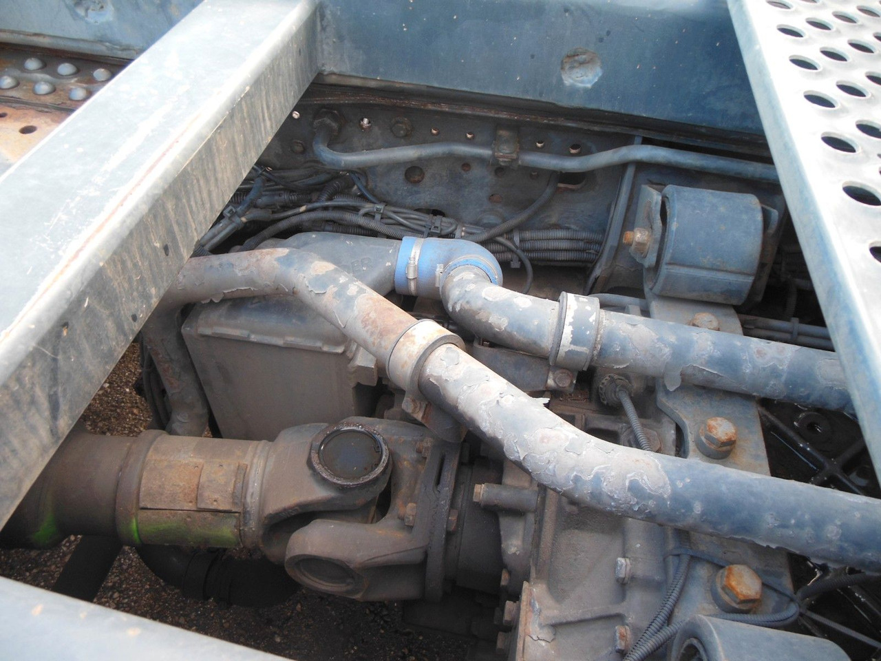 Тягач Iveco STRALIS AS 440S50, MANUELL, RETARDER, 120 TONE!!: фото 11 Тягач Iveco STRALIS AS 440S50, MANUELL, RETARDER, 120 TONE!!: фото 11