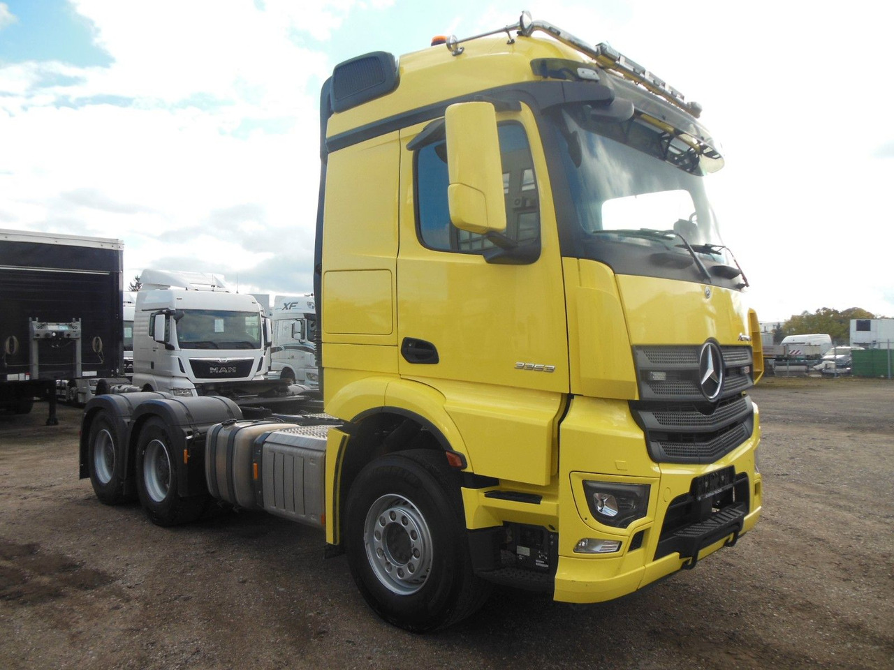 Mercedes-Benz ACTROS 3353, 6X4, 120.000 KG, TRK, 4 STÜCKS, - Тягач: фото 2 Mercedes-Benz ACTROS 3353, 6X4, 120.000 KG, TRK, 4 STÜCKS, - Тягач: фото 2