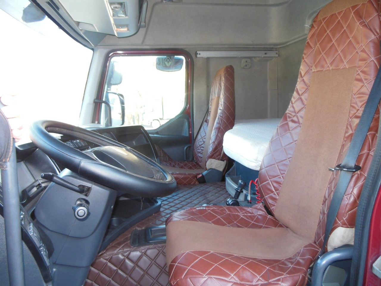 Тягач Renault PREMIUM 440.19 DXi: фото 13