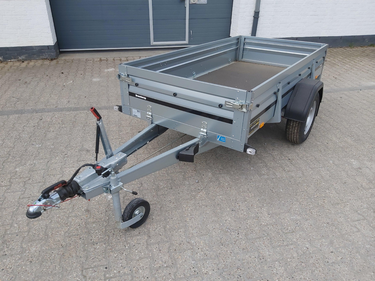 Brenderup 2260 SB 1300 258x128x40cm Stahl klappbare Vorderwand 1300kg Winter Aktion 311796 - Прицеп для легкового автомобиля: фото 1 Brenderup 2260 SB 1300 258x128x40cm Stahl klappbare Vorderwand 1300kg Winter Aktion 311796 - Прицеп для легкового автомобиля: фото 1