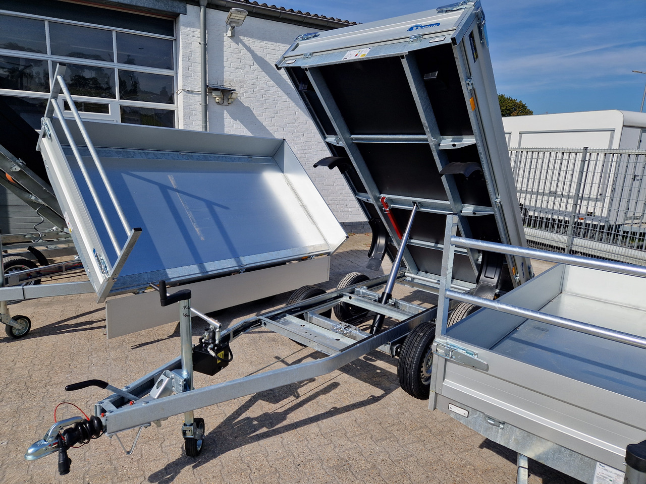 Cheval Liberte Debon Kipper PW 1.2 20 ECO 306x155x30cm 2000kg Modell 2024 - Самосвальный прицеп: фото 3 Cheval Liberte Debon Kipper PW 1.2 20 ECO 306x155x30cm 2000kg Modell 2024 - Самосвальный прицеп: фото 3