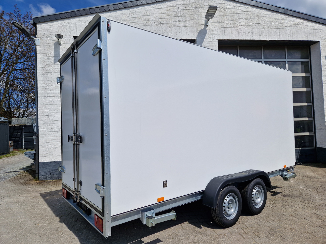 Kühlanhänger Cargo Therm TFI 430T 430x180x200cm Lebensmittel HACCP Govi Arktik 2000 2700kg - Прицеп-рефрижератор: фото 5 Kühlanhänger Cargo Therm TFI 430T 430x180x200cm Lebensmittel HACCP Govi Arktik 2000 2700kg - Прицеп-рефрижератор: фото 5