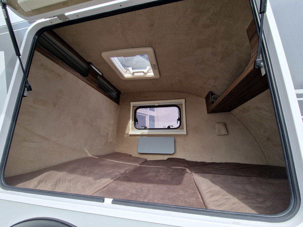 Прицеп дача Mini Camper Mini Tommy TMC25 Basic 252x140x121cm 100 km/H 750kg ungebremst Januar AKTION: фото 26