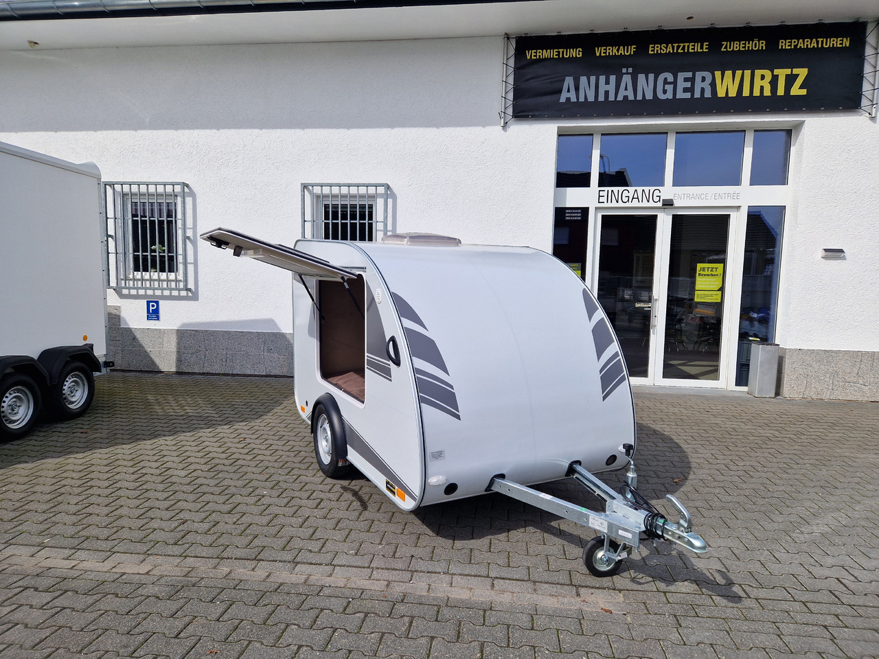 Mini Camper Mini Tommy TMC25 Basic 252x140x121cm 100 km/H 750kg ungebremst Januar AKTION - Прицеп дача: фото 1 Mini Camper Mini Tommy TMC25 Basic 252x140x121cm 100 km/H 750kg ungebremst Januar AKTION - Прицеп дача: фото 1