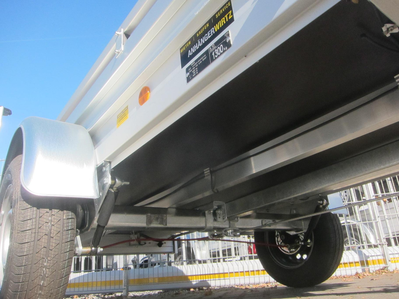 PKW Anhänger Koch Aluline 4.13 250x125x44cm (S) 1300kg 100 km/H Online Aktion Modell 2024 - Прицеп для легкового автомобиля: фото 5 PKW Anhänger Koch Aluline 4.13 250x125x44cm (S) 1300kg 100 km/H Online Aktion Modell 2024 - Прицеп для легкового автомобиля: фото 5