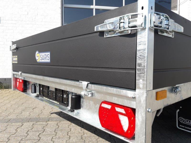 Saris PL356 184 2700 2 356x184x35cm black Edition LED Beleuchtung VAS 13" (L) 2700kg - Прицеп бортовой/ Платформа: фото 5 Saris PL356 184 2700 2 356x184x35cm black Edition LED Beleuchtung VAS 13" (L) 2700kg - Прицеп бортовой/ Платформа: фото 5