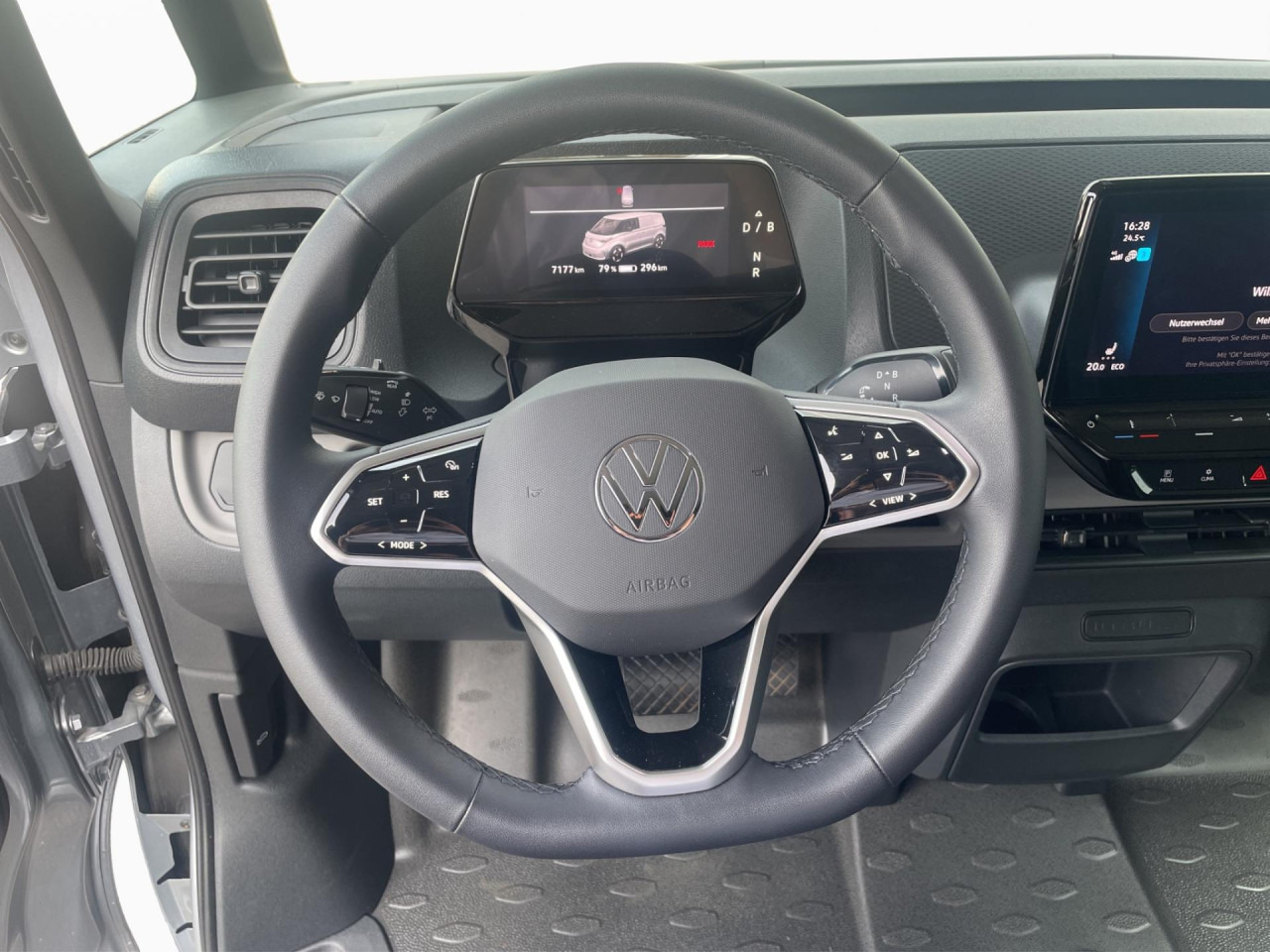 VOLKSWAGEN ID.Buzz Cargo 150 kW Klima AHK Navi - Легковой фургон, Электрический фургон: фото 2 VOLKSWAGEN ID.Buzz Cargo 150 kW Klima AHK Navi - Легковой фургон, Электрический фургон: фото 2