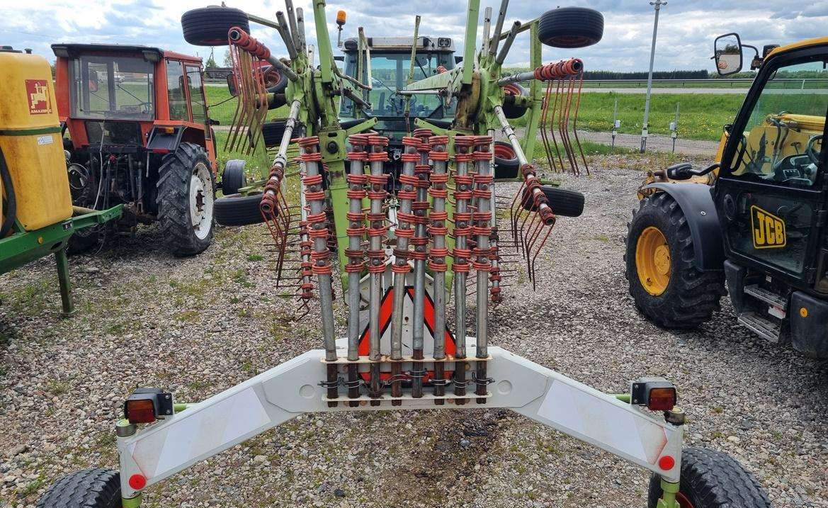 Claas Liner 680 - Сеноворошилка: фото 5 Claas Liner 680 - Сеноворошилка: фото 5