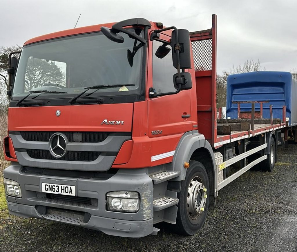 Mercedes Axor 1824 - Грузовик бортовой/ Платформа: фото 1 Mercedes Axor 1824 - Грузовик бортовой/ Платформа: фото 1