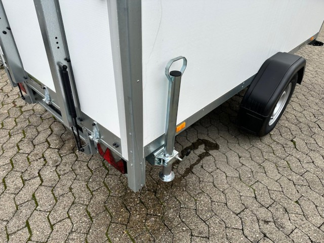 Brenderup Cargo Dynamic CD300BR1300 Rampe Kofferanhänger 1,3 to. 300x155x185cm - Прицеп-фургон: фото 4 Brenderup Cargo Dynamic CD300BR1300 Rampe Kofferanhänger 1,3 to. 300x155x185cm - Прицеп-фургон: фото 4