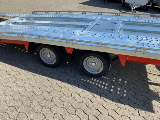 Brian James T Transporter, 231-5021-35-2-12, 5000 x 2150 mm, 3,5 to. kippbar mit Auffahrrampen - Прицеп-автовоз: фото 4 Brian James T Transporter, 231-5021-35-2-12, 5000 x 2150 mm, 3,5 to. kippbar mit Auffahrrampen - Прицеп-автовоз: фото 4