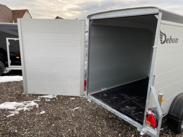 Новый Прицеп-фургон Cheval Liberte Debon C255 Alu +​ Türe 1300 kg, 100 km/h, 255x125x155cm: фото 12