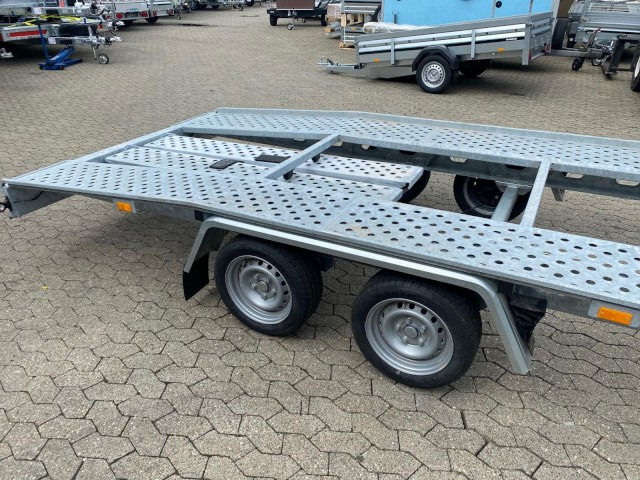Gala BGG Taurus 4530SL 4550 x 2050 mm, 3,0 to. ZG, 2-Achs - Прицеп-автовоз: фото 4 Gala BGG Taurus 4530SL 4550 x 2050 mm, 3,0 to. ZG, 2-Achs - Прицеп-автовоз: фото 4
