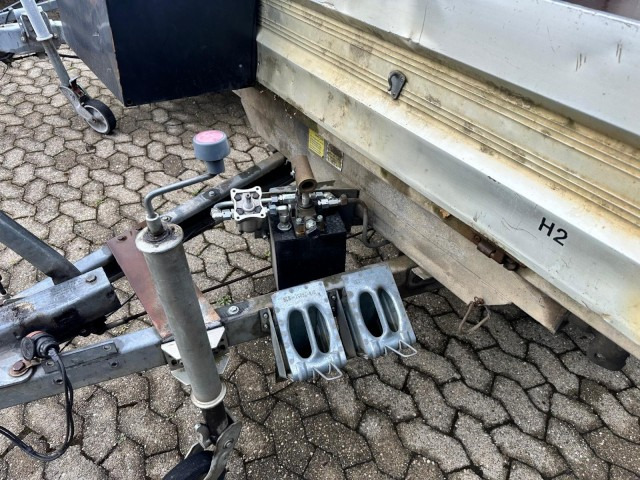 Humbaur HTK 2500.31, 3140 x 1700 x 340 mm mit AkkuFlex Pumpe - Самосвальный прицеп: фото 2 Humbaur HTK 2500.31, 3140 x 1700 x 340 mm mit AkkuFlex Pumpe - Самосвальный прицеп: фото 2