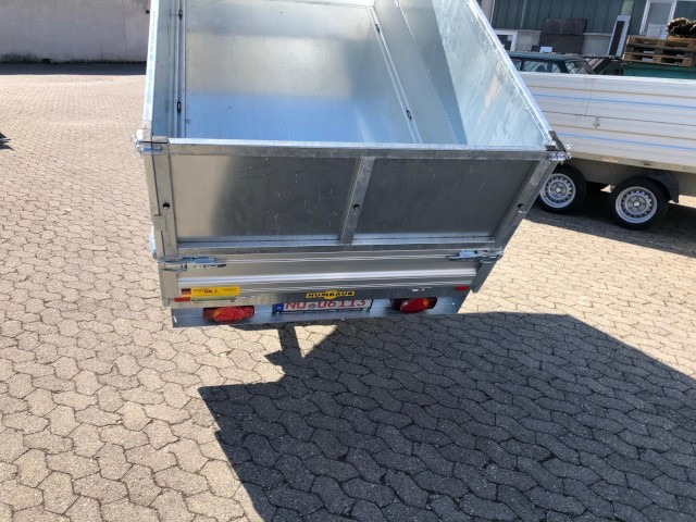 Humbaur HUK 182715 Heckkipper Blechaufsatz 1,8 t. 2680 x 1500 x 300mm - Самосвальный прицеп: фото 3 Humbaur HUK 182715 Heckkipper Blechaufsatz 1,8 t. 2680 x 1500 x 300mm - Самосвальный прицеп: фото 3